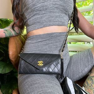 CHANEL vintage matelasse stitch envelope crossbody bag in black